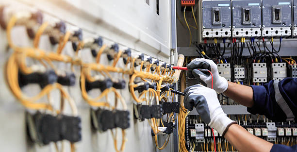 Professional Electrician technician working in Bay Shore, NY